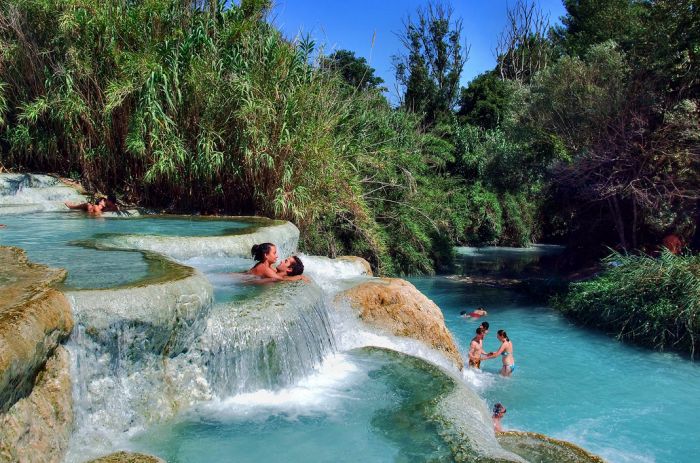 Итальянский Terme di Saturnia Spa & Golf Resort - лучший термальный курорт в мире 2013 года